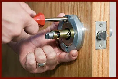 Locksmith Lock Store Bradenton, FL 941-275-1297 - 10-residential-lockouts